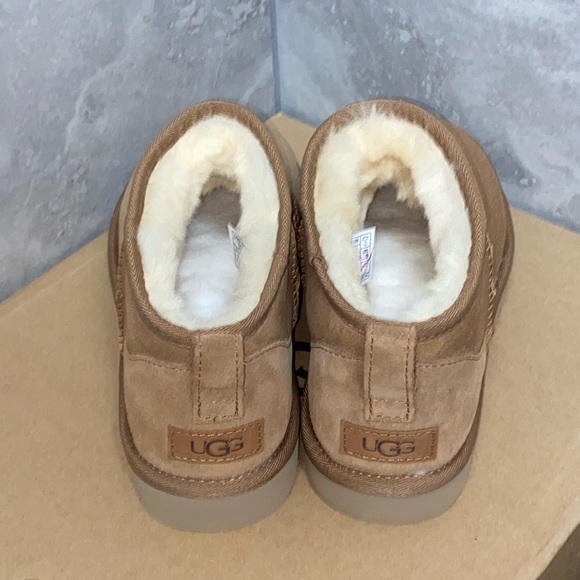 UGG CLASSIC ULTRA MINI - Picture 3 of 5